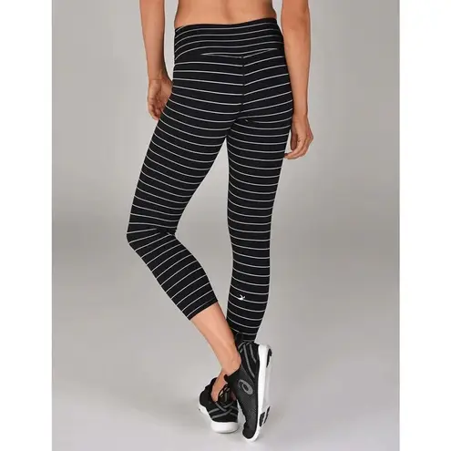 Glyder Black White Pinstriped VITAL 7/8 Yoga Leggings Large