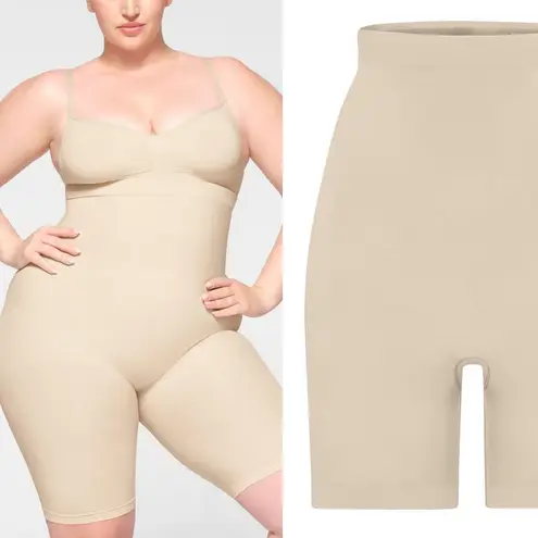 SKIMS  seamless Sculpt High Waisted Above the Knee Short Sand Size 2X‎ NWOB