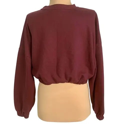 Hamptons Wellness Club Burgundy Cropped Crew Neck Sweatshirt M Spellout Cozy Red Size M