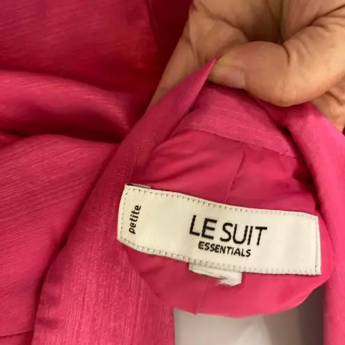 Le Suit Pink Le Suits Blazer with detailed buttons. Approx S 17in
rose pink