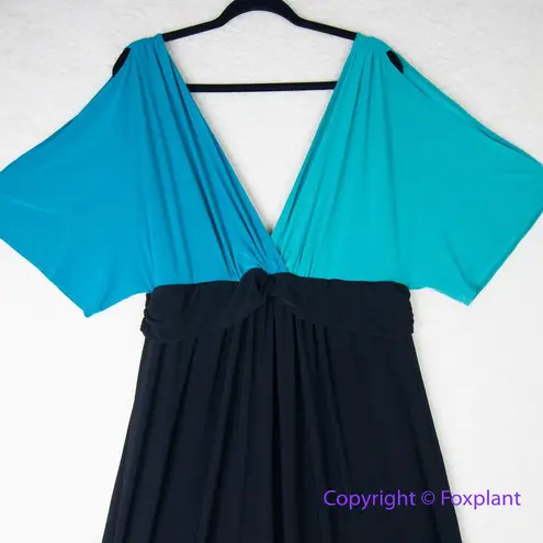 Kiyonna Cold Shoulder Deep V