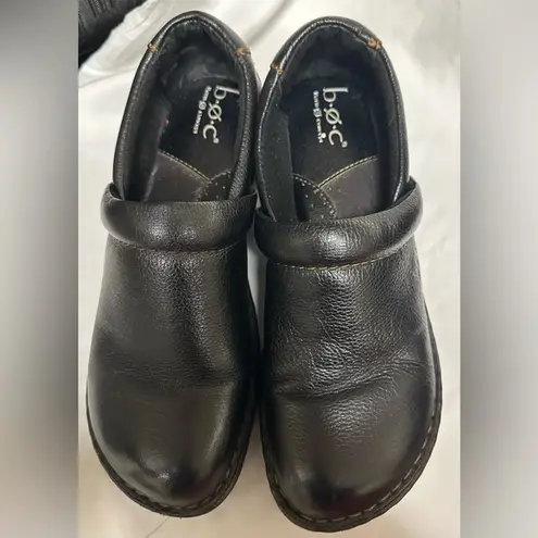 Born Shoes BOC Womens 9M Clogs Slip On BC3632 Black Leather Comfort Wedge Heels