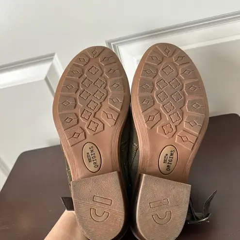 Earth Origins Cady Clog 9 Wide Women Olive Green Suede Shoes Slip On