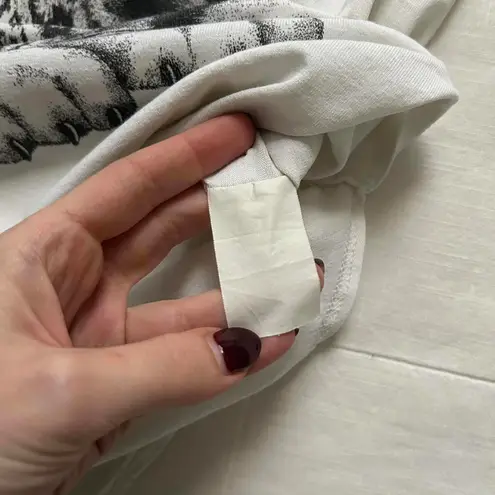 Vintage Kittens White and black tiger graphic tee mama baby tiger sz medium