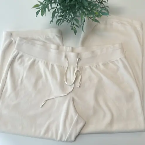 Made for life  soft velvet Capri sweatpants.  Size PL.  drawstring waist. - Image 2
