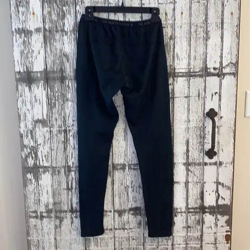 The North Face  flash dry fleece black leggings under layer