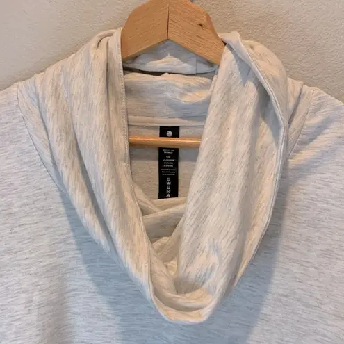 Yogalicious  Cowl Neck Sweatshirt Gray Size Large New with tags!