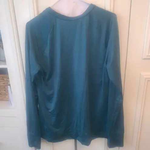 Athletic Works Teal Sozo long sleeved workout shirt XL