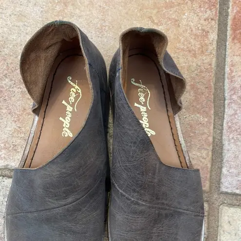 Free People  open side, leather slip on flats size 36