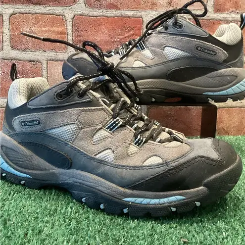 Columbia  Omnitorial womens hiking shoes boots size 8