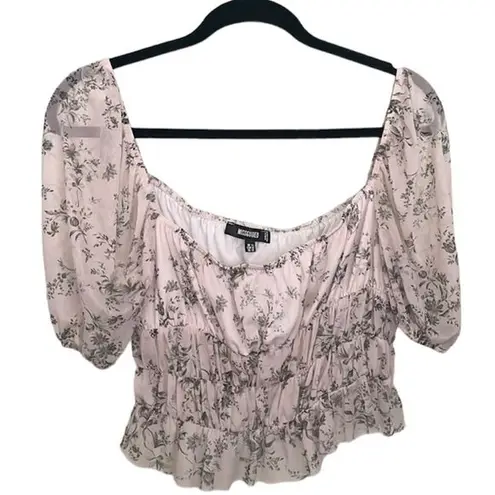 Missguided ✨ 
cream ruched front floral milkmaid top✨