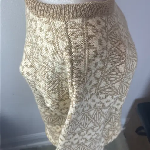 Vintage Heirlooms 100% Wool Sweater Cream and Tan Patterned Sweater