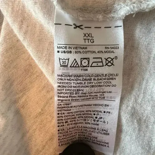 Gap Factory Favorite beach umbrella T