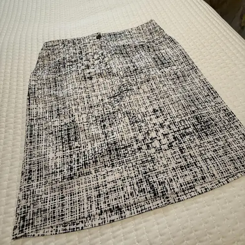 Jessica London Sz 20W White Black Patterned Straight Pencil Skirt