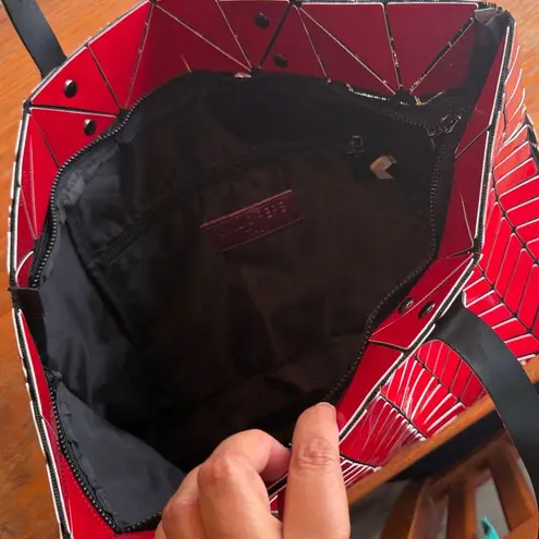 Emilio Pepe Stylish Red Geometric Tote Bag