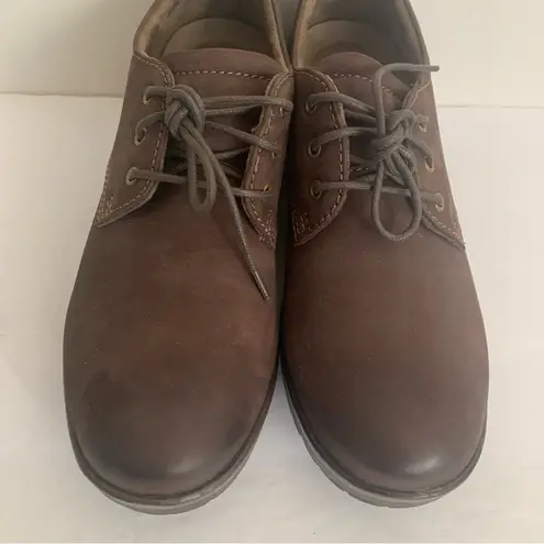 EastLand EUC Ruth Brown Leather Lace Up Oxford Shoes Size 11M