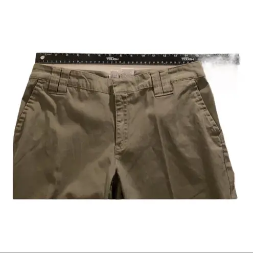 IZOD , women’s stretch Capris, tan, sz 8