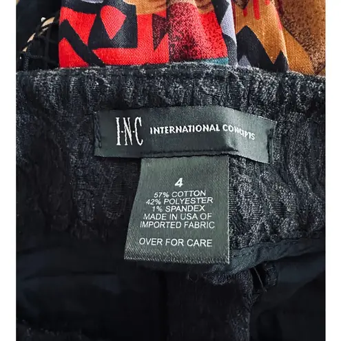 Womens Shorts Size 4 Black Brocade Goth Witchy Low Rise Knee length