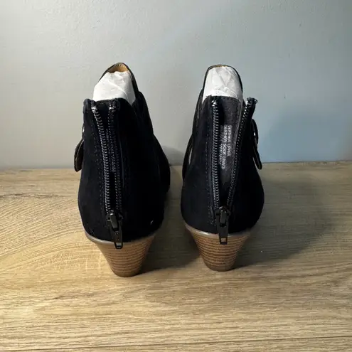 EARTH Black Suede Peep Toe Cutout Booties Ankle Block Heel Boho Chic Comfort Size 8.5