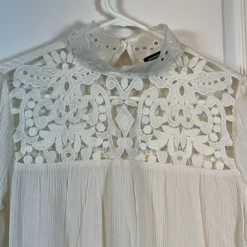 Who What Wear  Cream Long Sleeve Lace Bohemian Peasant Blouse Size Small EUC #7322
