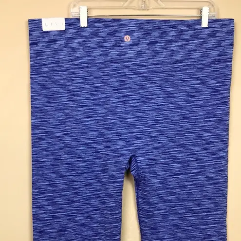 Lane Bryant NWT LIVI  Women’s Blue Seamless Stretch Athletic 7/8 Leggings