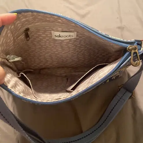 Sakroots Floral Multi Zippered Pocket Crossbody Purse
