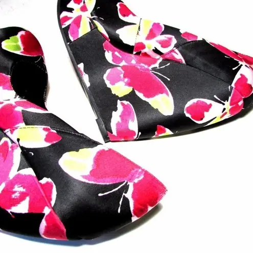 Elle  Women's Jessica Black Satin Butterfly Wedge Heels Sz 7