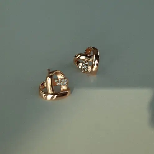 18K Gold Plated Love Heart Stud Earrings for Women