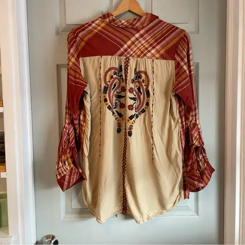 Natural Reflections  Women's M Plaid Embroidered Back Orange Button-Up Shirt