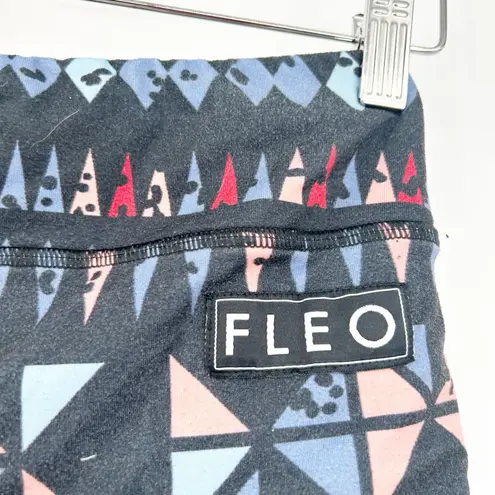 Fleo Womens Active Workout Training Fitness The Point Print Shorts Size S Black