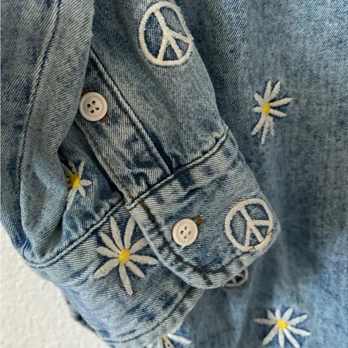 Sandro Celestine embroidered denim button down shirt sz small (1)