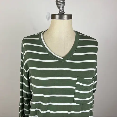 Posh Peanut Green V Neck Stripe Long Sleeve Top Size M