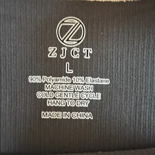 None Ribbed Tank Top with White Trim – Dark Gray – Women’s Size Large – NWOT