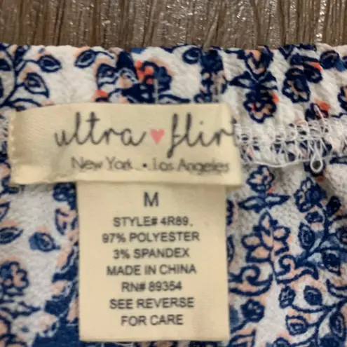 Ultra Flirt Cropped Wide-Leg Pants Medium