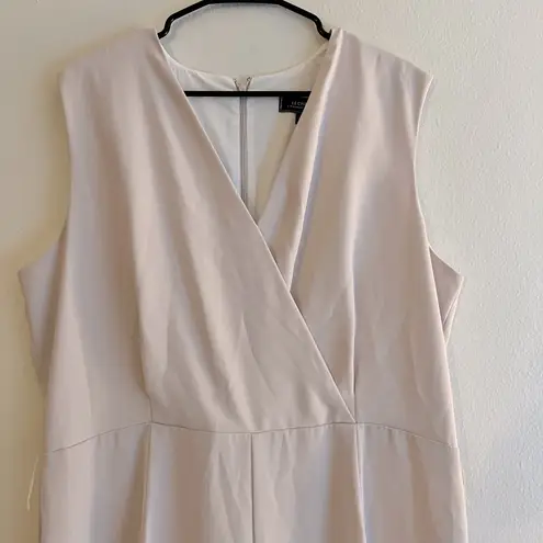 Le chateau Lé Cháteau Pantsuit