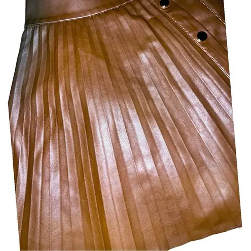 ZARA  brown faux leather pleaded snap front skater style skirt!