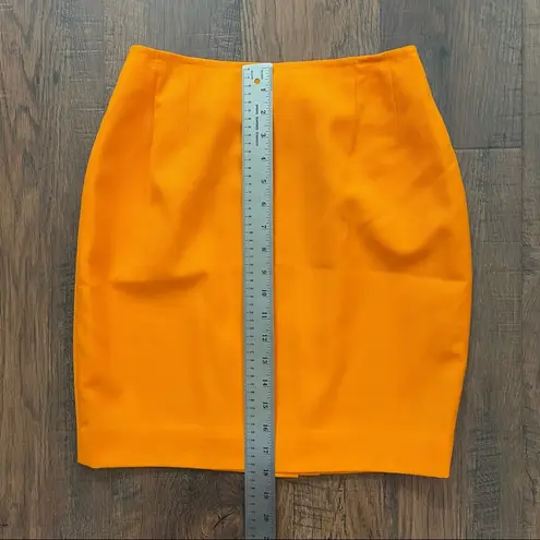 EMANUEL UNGARO 100% wool blazer and skirt set, size 6/40