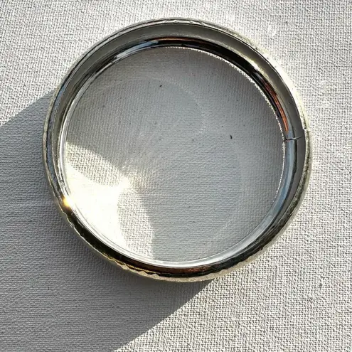 Silver tone hammered bangle bracelet