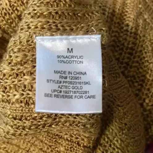 Pink republic 🧡 Mustard colored light knit sweater