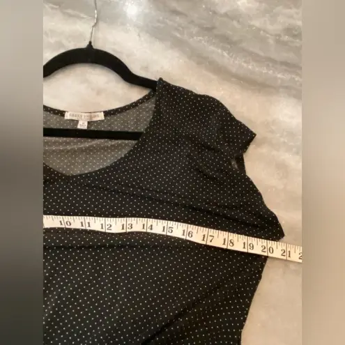 Green Envelope Black white polka Dots V Neck Tie Front Cap Sleeve Top Size M Size M