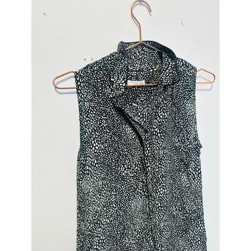 Equipment Black White 100% Silk Sleeveless V-Neckline Romper size Extra Small