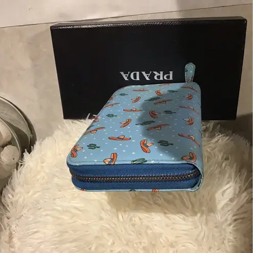 Prada  SAFFIANO LUX SOMBRERO CACTUS ZIP AROUND WALLET ( HARD TO FIND) - Image 3