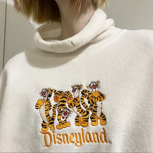 Disneyland Winnie The Pooh Fleece Sweatshirt L