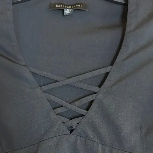 Dance & Marvel Black Fitted Cut Out Cropped Long Sleeve Dance Top. Strappy V-Neck