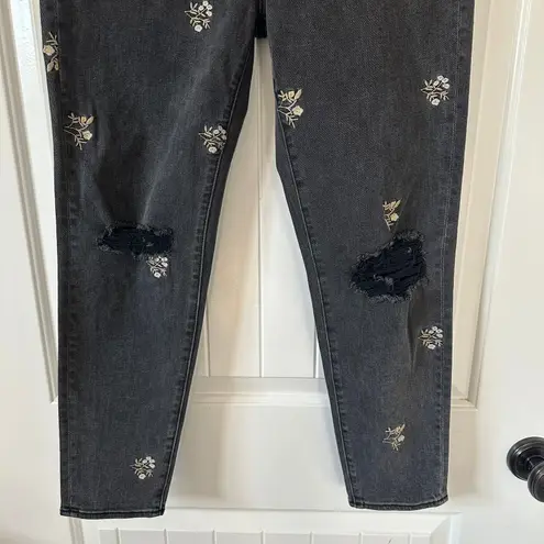 Driftwood | Giselle Embroidered Distressed High Rise Jeans Black Wash | Size 28