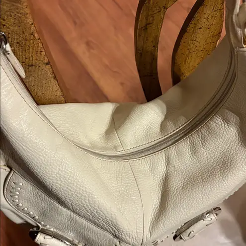 Etienne Aigner Elegant Cream Leather Shoulder Bag