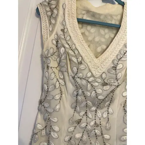 Sue Wong Dress Ivory Embroidered Beaded Leaf Pattern Sleeveless V-Neck 0