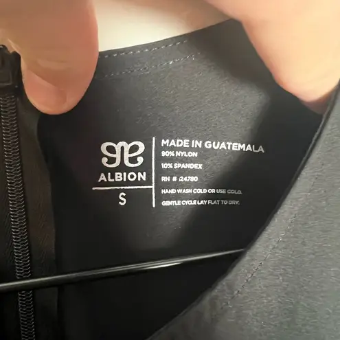 ALBION FIT - Front Tie Top Black Size S