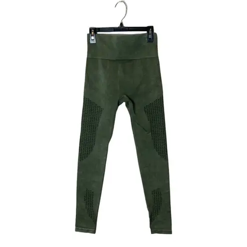 GRRRL Clothing Lucky Jade Seamless Leggings Size Weili/Victoria Green