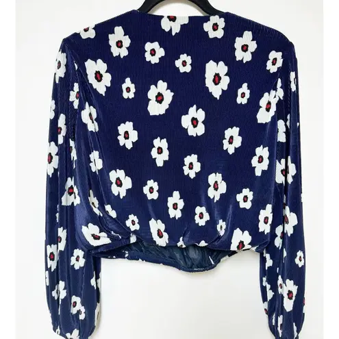 ASTR  the Label Long Sleeve Crop Top Ribbed Floral‎ Navy Medium